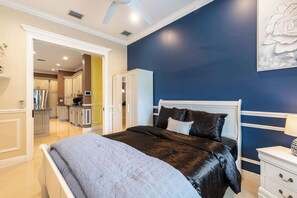 3 bedrooms, iron/ironing board, WiFi, bed sheets