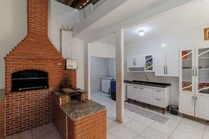 하우스, 흡연 | 4 개의 침실