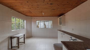 Casa, para fumantes | 4 quartos