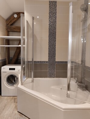 مجففات شعر، ورق حمّام