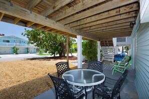 Hus - flere senge (Lazy Daze) | Udendørs spisemuligheder