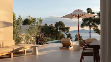 Maisonette Sea View with Private Pool | Teras/patio