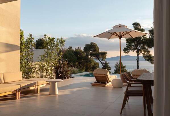 Maisonette Sea View with Private Pool | Terassi/patio