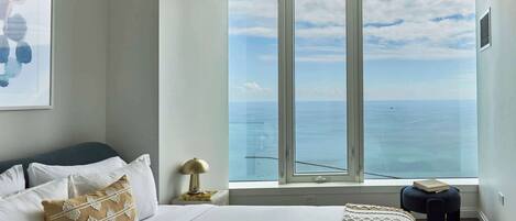 2 bedrooms, desk, iron/ironing board, travel crib