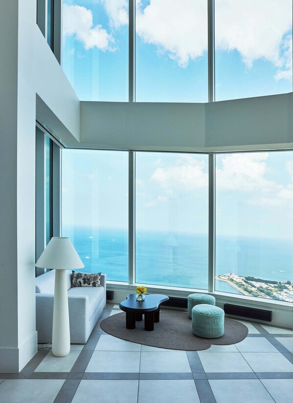 TV, impianto stereo, studio