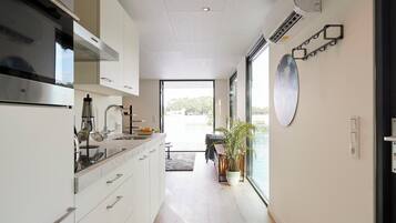 Refrigerador, microondas, parrilla de estufa y lavavajillas