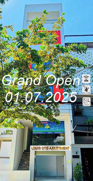 Mặt tiền nơi lưu trú