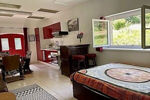 1 室のベッドルーム、アイロン / アイロン台、WiFi