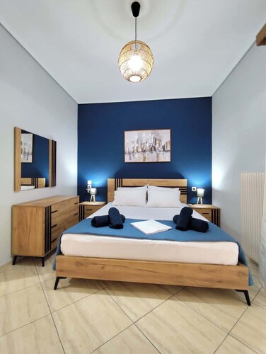 Loula's Guest House S