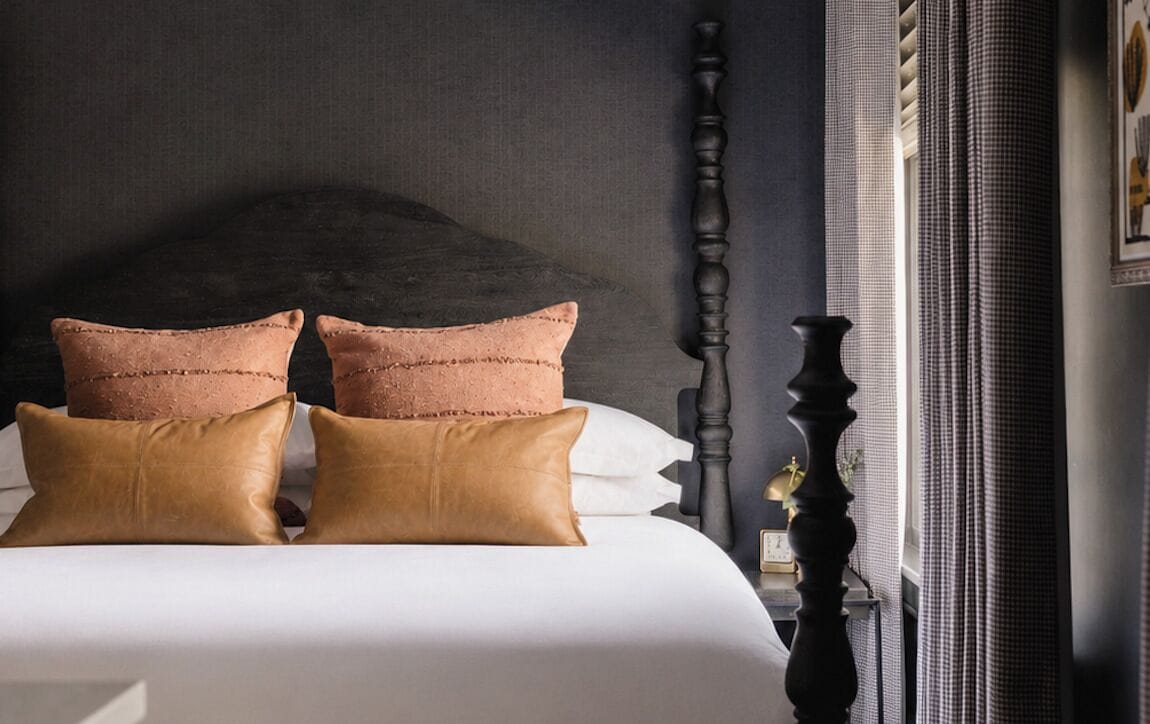 Habitación doble de lujo | Sábanas italianas Frette, ropa de cama de alta calidad y edredón 