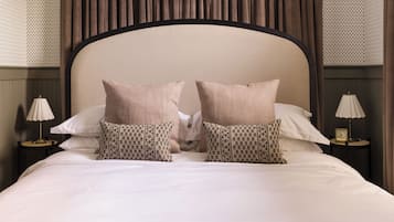 Habitación de lujo doble, balcón | Sábanas italianas Frette y ropa de cama de alta calidad