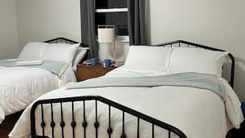 2 chambres, fer et planche à repasser, Wi-Fi, draps fournis