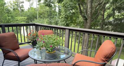 Stadium Stroll Main Level: Walk to the Big Game!