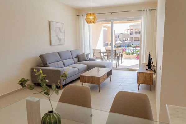 Apartment, Pool View