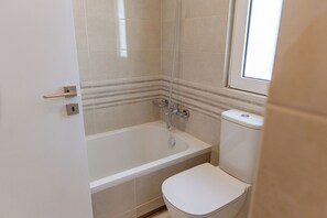 Apartment, Pool View | Bathroom