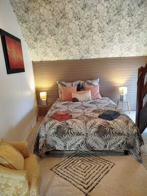 2 bedrooms, iron/ironing board, travel crib, bed sheets