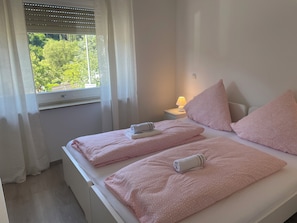 6 habitaciones, wifi y ropa de cama