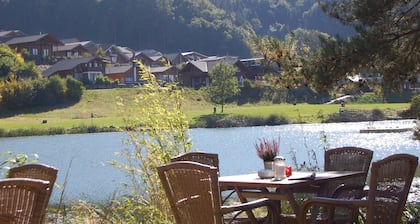 Vacation home Holunder - 7 min. walk to the bathing lake Waldsee Rieden