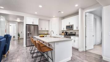 Microwave, oven, stovetop, dishwasher