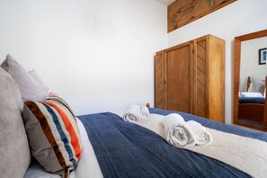 2 bedrooms, iron/ironing board, travel crib, free WiFi