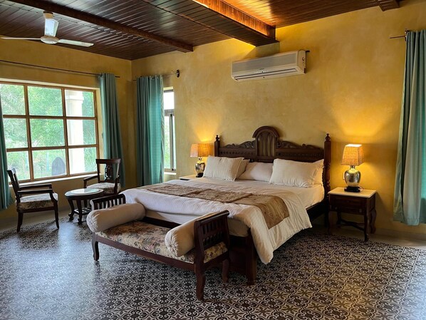 Luxury Suite, Garden View