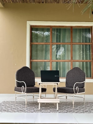 Luxury Suite, Garden View | Terrace/patio