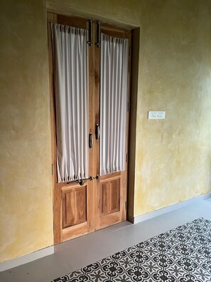 Espace de travail pour ordinateur portable, Wi-Fi gratuit