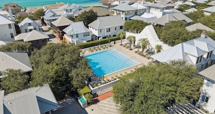 Cozy Couples Retreat in the Heart of 30A | Minutes from Shops, Beaches, & Pools