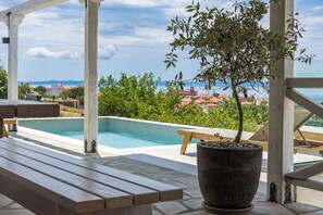 Outdoor pool - Barn Villa with private pool and garden (Nikiti)