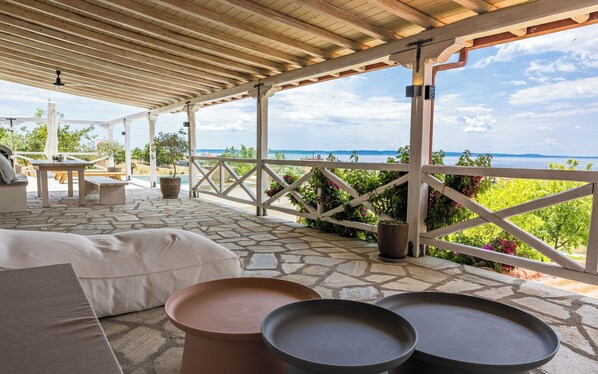 Outdoor dining - Barn Villa with private pool and garden (Nikiti)