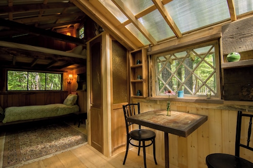 Outlier Inn Tiny House 4 on Farm Upstate Catskills