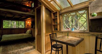 Outlier Inn Tiny House 4 on Farm Upstate Catskills