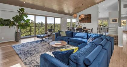 Luxury Modern Home w/ Views - 3 Acres | 4000 Sq Ft