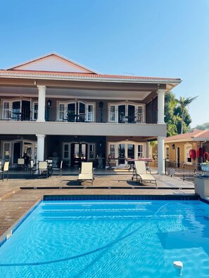 Deluxe Room, Pool View - Presidential Boutique Hotel (Durban North)