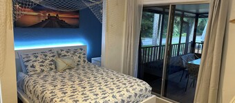 The Salty Sandcastle / POOL / GAME ROOM / 3 bedroom / 3 miles to the beach