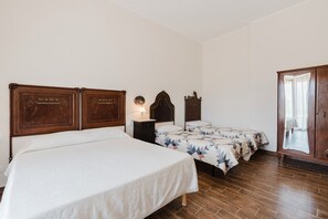 1 室のベッドルーム、WiFi、ベッドシーツ