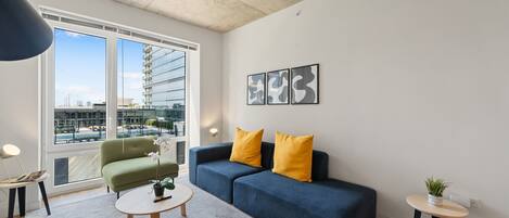 Traditional Apartment, City View | Iron/ironing board, free WiFi, wheelchair access