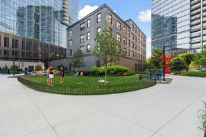 Exterior - ENVITAE Hotel (Chicago)