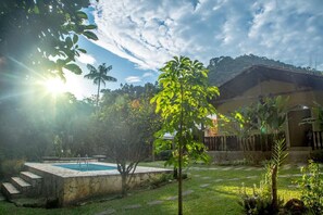 Outdoor pool - Hospedagem Country Inn (Nova Friburgo)