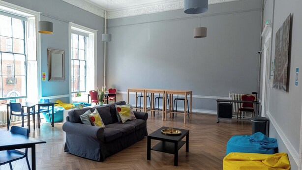 Living room - Room-shared Bed in Hostel Dorm Dublin (Dublin)