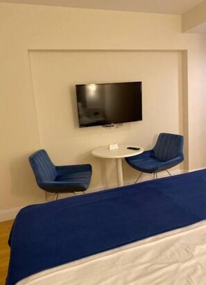 1 bedroom, iron/ironing board, WiFi