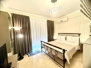 1 chambre, fer et planche Ă repasser, Wi-Fi, literie fournie