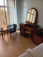 Escritorio y wifi gratis