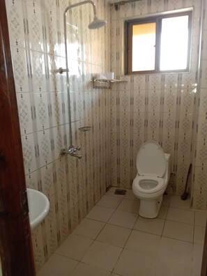 Double or Twin Room, City View | Bathroom