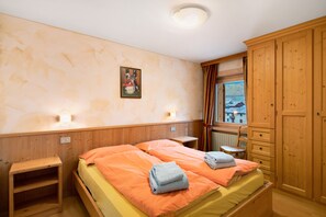 1 室のベッドルーム、WiFi、ベッドシーツ