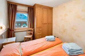 1 bedroom, WiFi, bed sheets