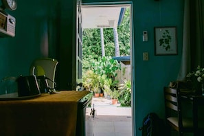 Room, 1 Bedroom, Accessible, Smoking | Interior