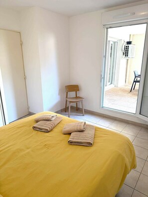 3 bedrooms, WiFi, bed sheets
