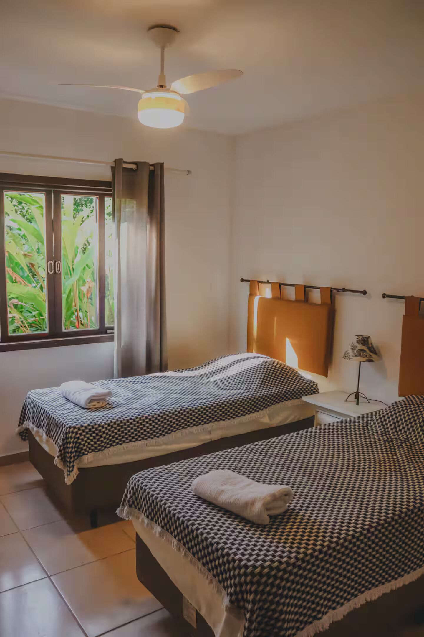 6 makuuhuonetta, silitysrauta/-lauta, Wi-Fi, vuodevaatteet