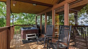 Family Cabin, 2 Bedrooms, Balcony, Mountain View | Balcony